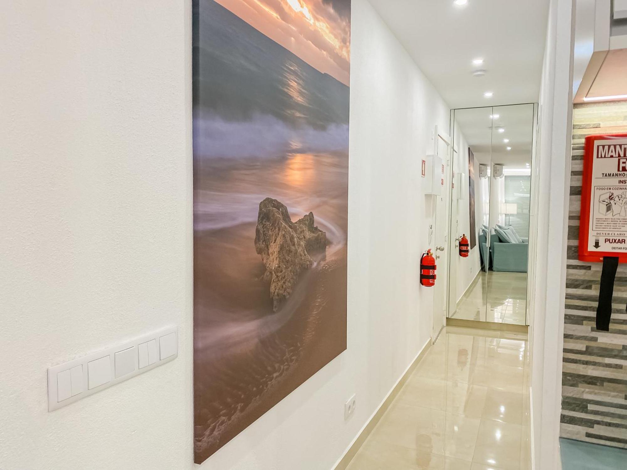Luxury 2 Min Beach With Balcony, Ocean View, Wifi, Ac, Smarttv Portimão Eksteriør billede