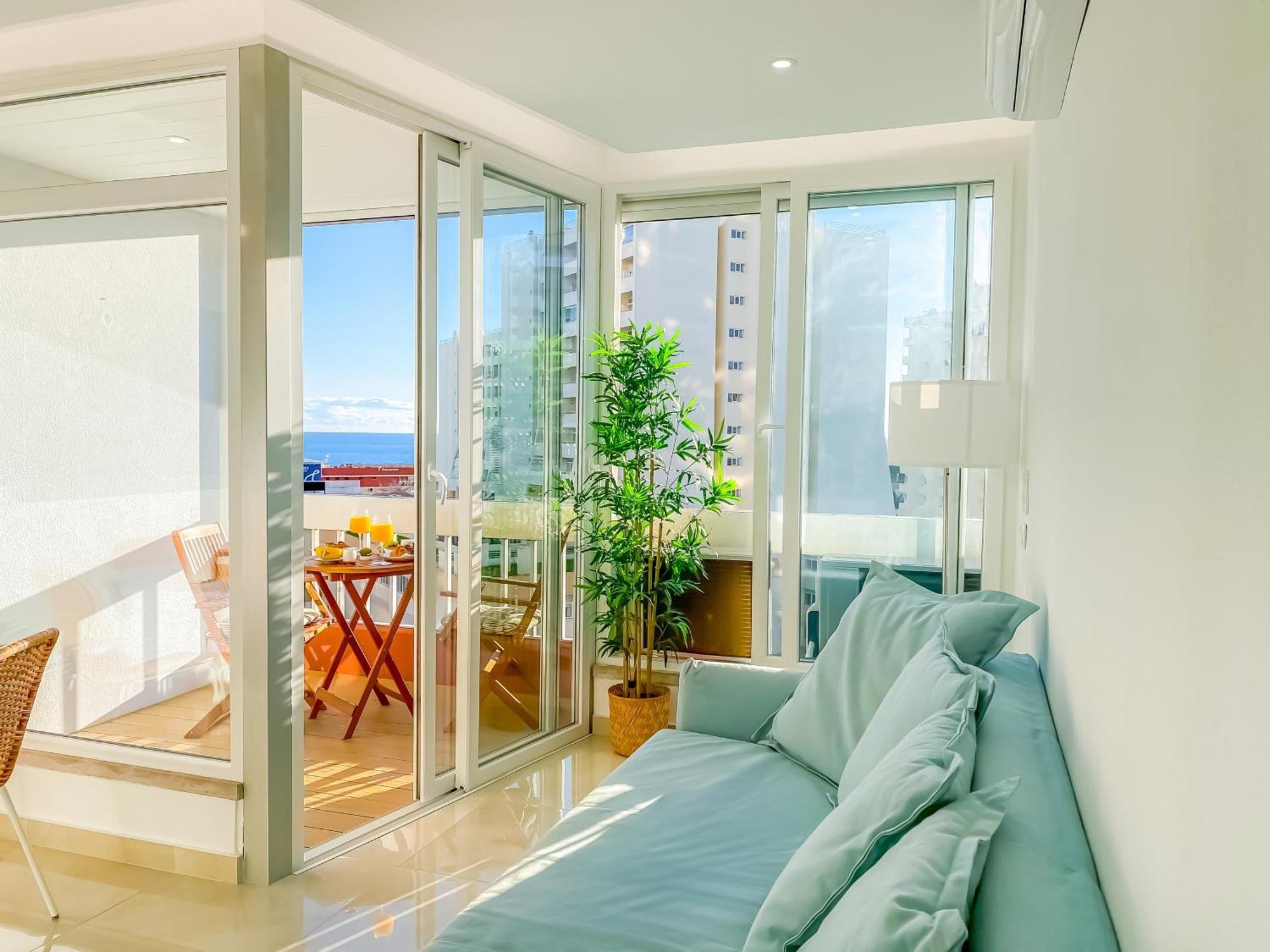 Luxury 2 Min Beach With Balcony, Ocean View, Wifi, Ac, Smarttv Portimão Eksteriør billede
