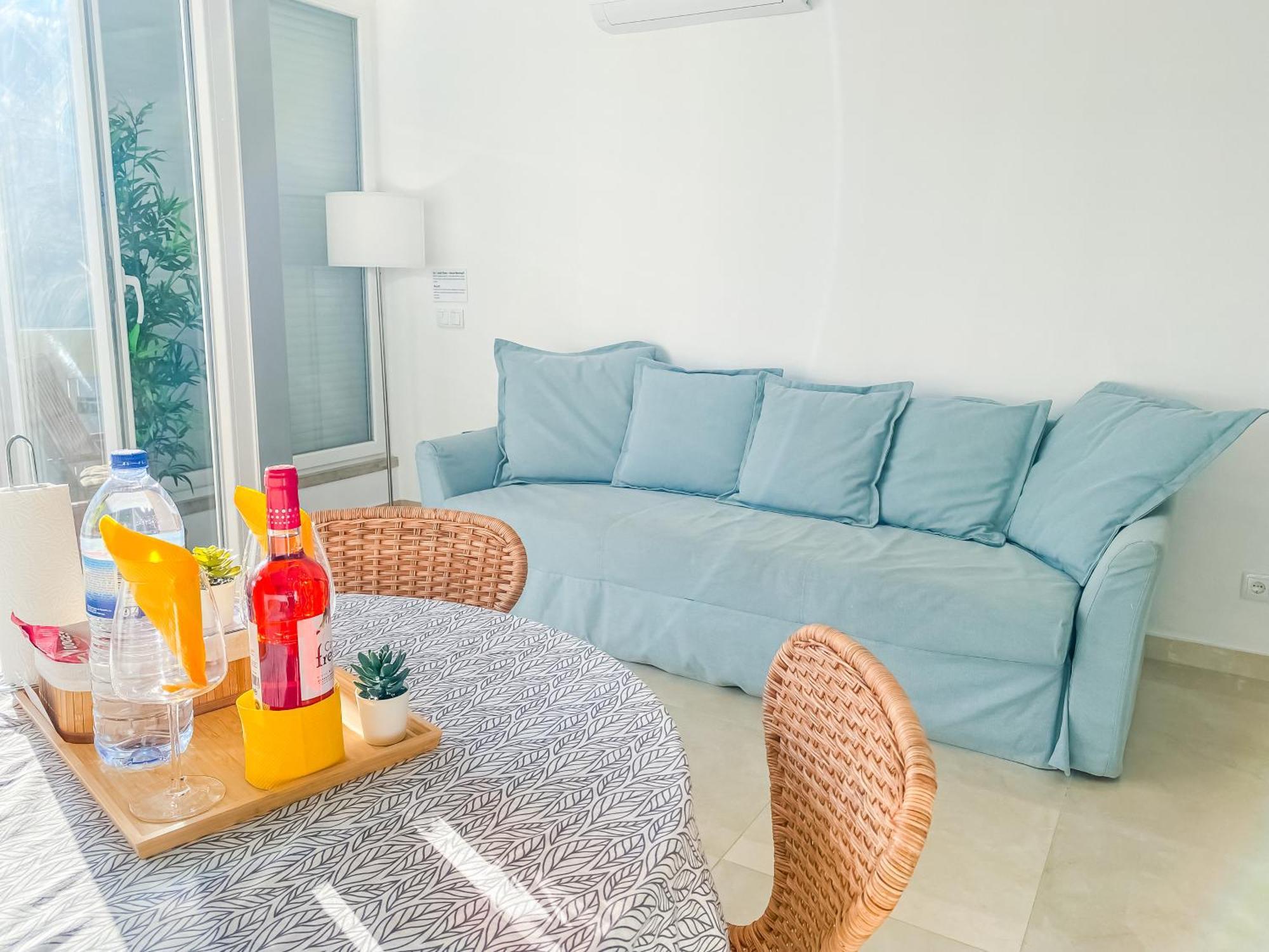 Luxury 2 Min Beach With Balcony, Ocean View, Wifi, Ac, Smarttv Portimão Eksteriør billede