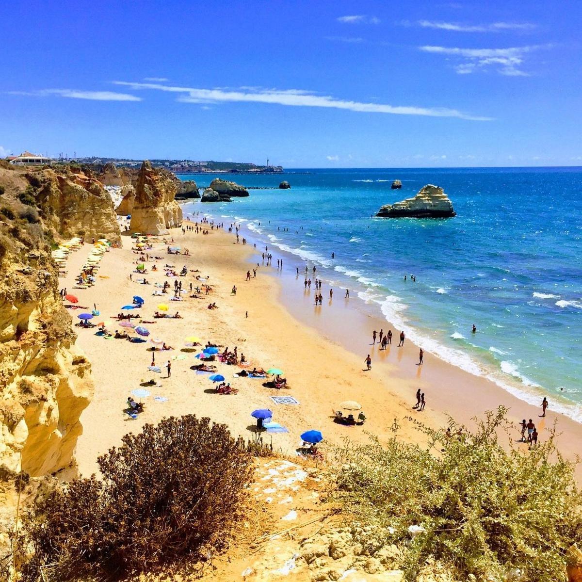 Luxury 2 Min Beach With Balcony, Ocean View, Wifi, Ac, Smarttv Portimão Eksteriør billede