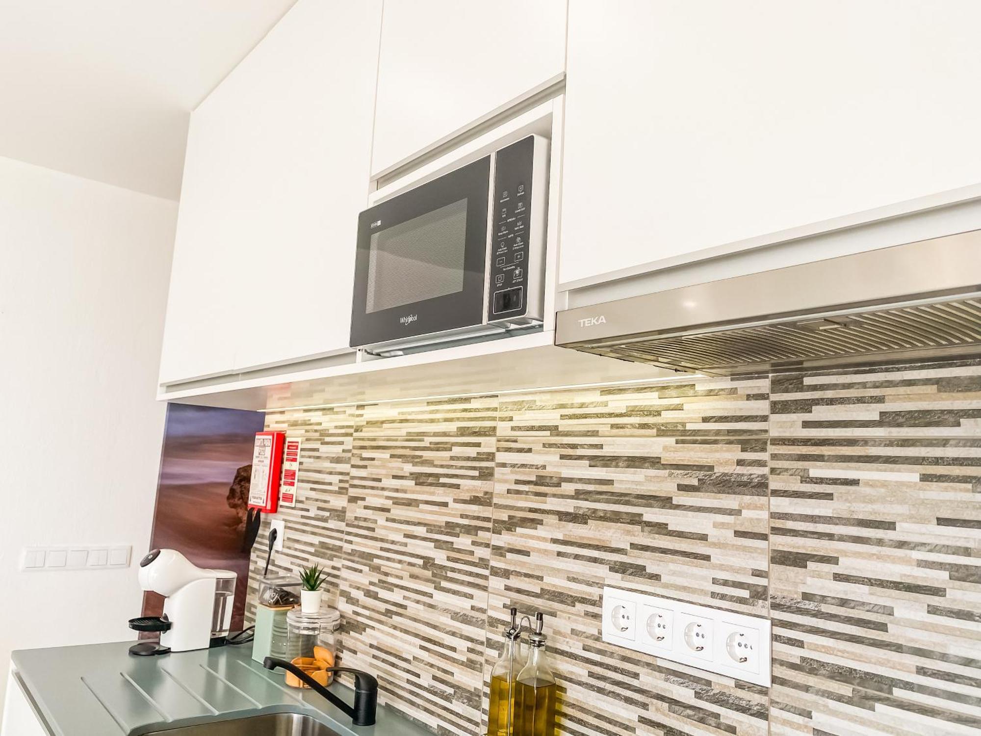 Luxury 2 Min Beach With Balcony, Ocean View, Wifi, Ac, Smarttv Portimão Eksteriør billede