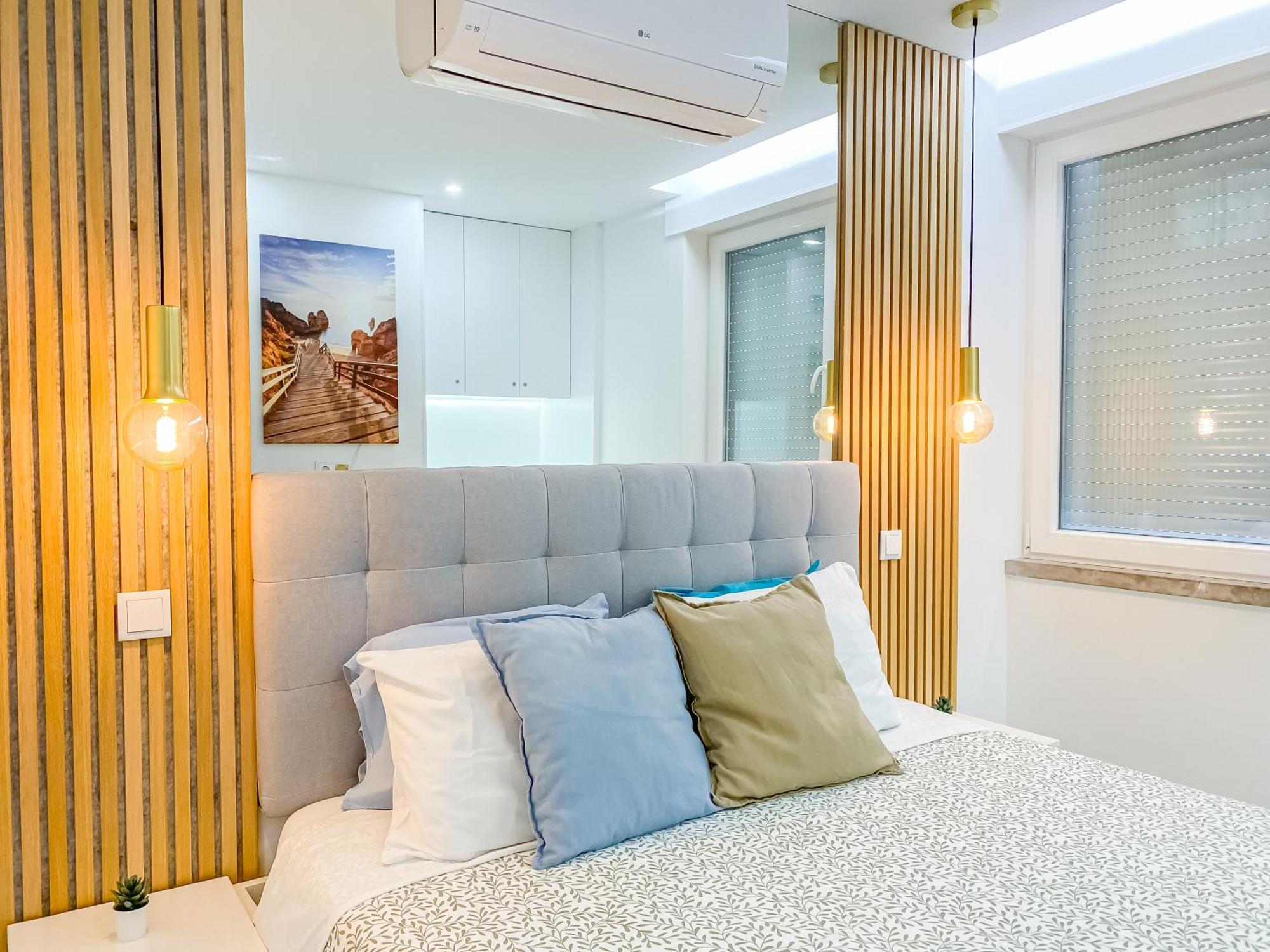 Luxury 2 Min Beach With Balcony, Ocean View, Wifi, Ac, Smarttv Portimão Eksteriør billede